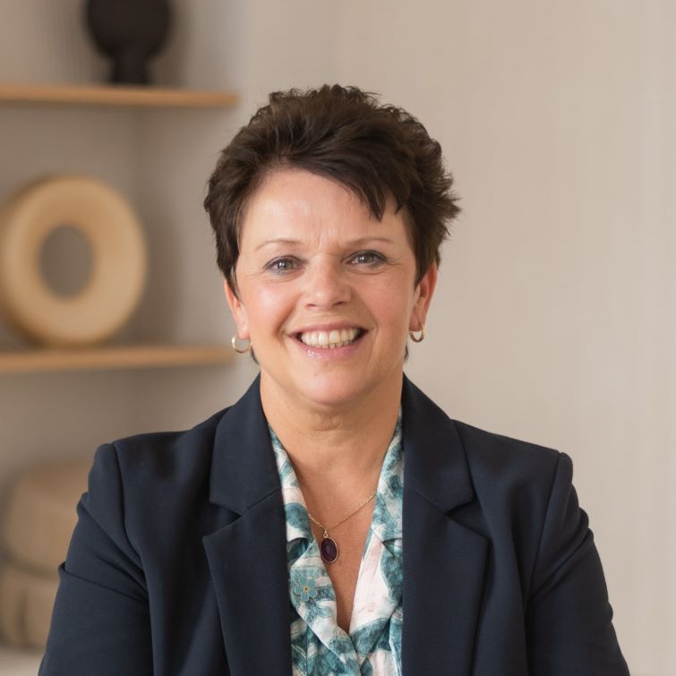 Monique-Otgaar Monique Otgaar, loopbaancoach en vitaliteitscoach bij USG Restart